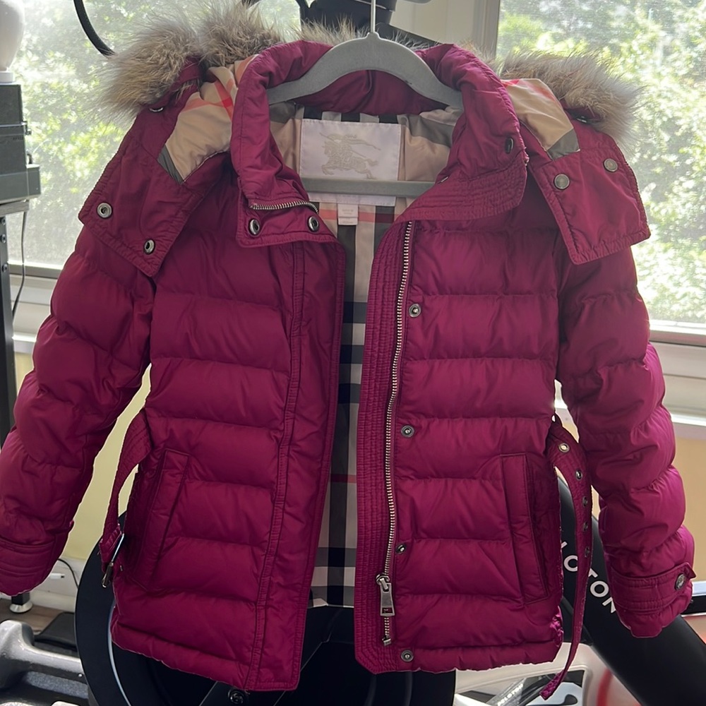 Little girls down Burberry belted coat with detachable fur trim hood